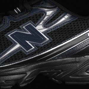 New Balance 740