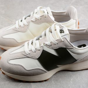 New Balance 230