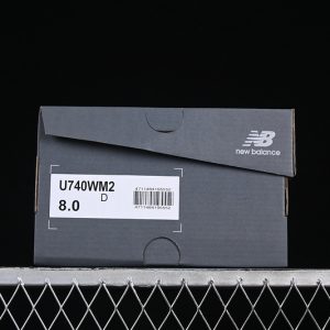 New Balance 740