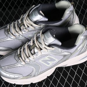 New Balance 530