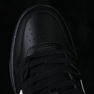 Off-White Low-top Fashion Sneakers