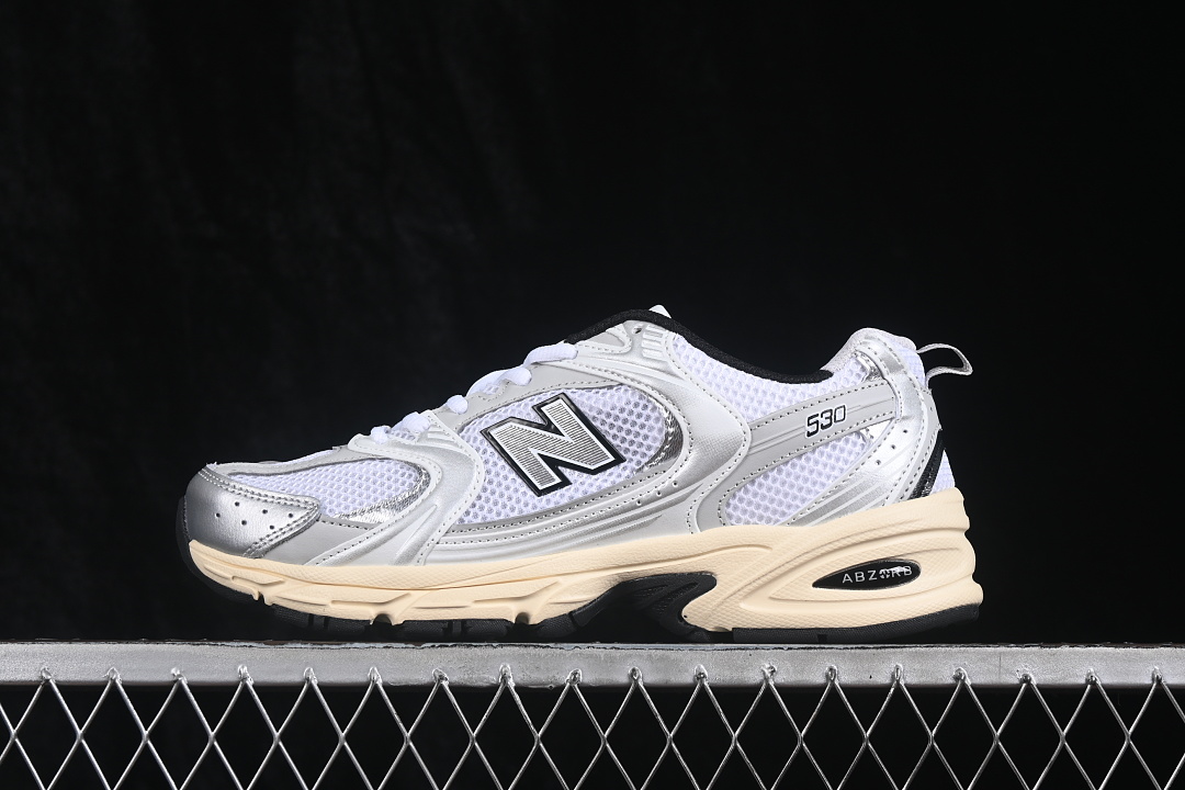 New Balance 530