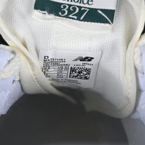 New Balance 230