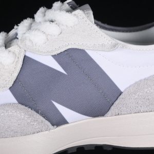 New Balance 230