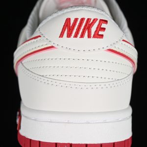 Nike SB Dunk Low Supreme