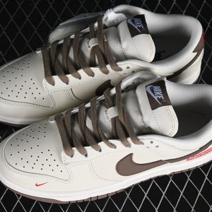 Nike Supreme x Dunk Low SB
