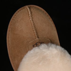 Ugg Classic Short Ii Maroom