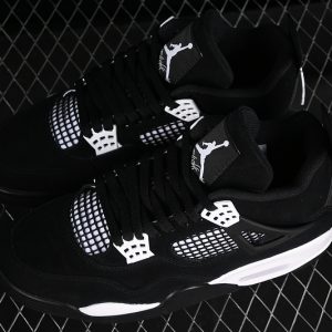 Nike Jordan 4