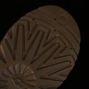 Ugg Classic Short Ii Maroom