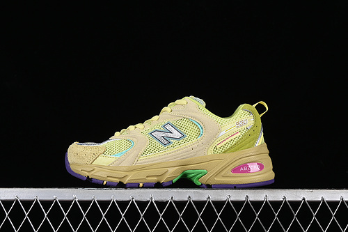 New Balance 530