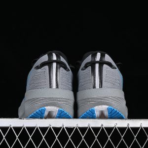 Saucony