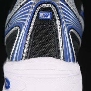 New Balance 740