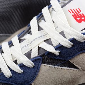 New Balance 230