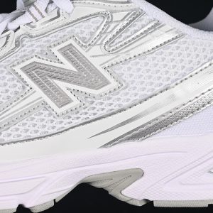 New Balance 740