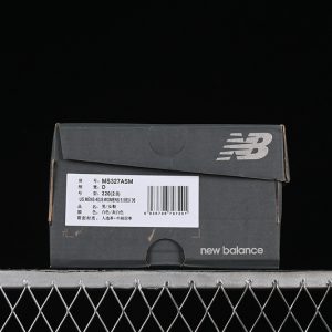 New Balance 230