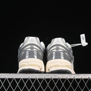 New Balance 1906