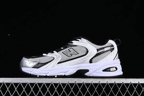 New Balance 530