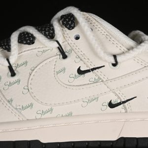 Nike SB Dunk Low