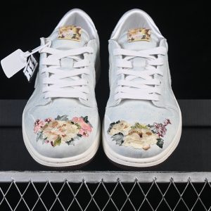 Nike Jordan 1 Low
