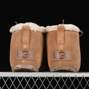 Ugg Pumped Lace Up Maroom
