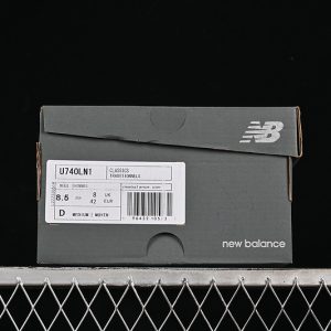 New Balance 740