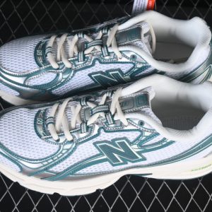 New Balance 740