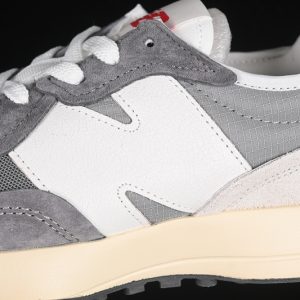 New Balance 230