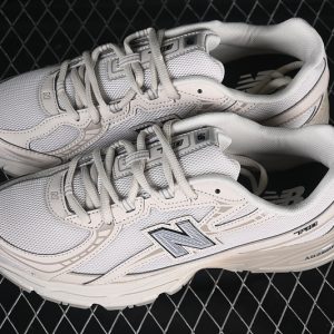 New Balance 740