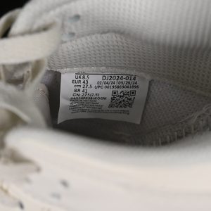 Nike SB Dunk Low Supreme