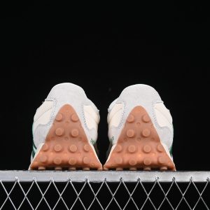 New Balance 230