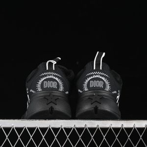 Dior B33