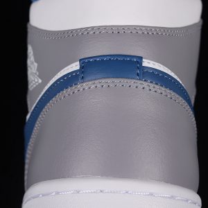 Nike Jordan 1 Mid
