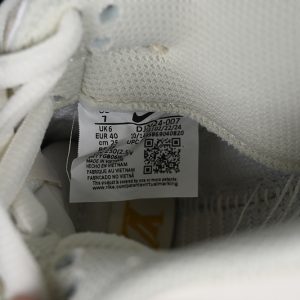 Nike SB Dunk Low Lv