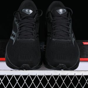 Saucony