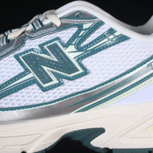 New Balance 740