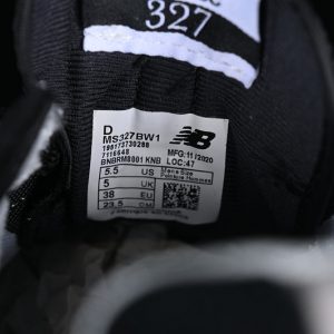 New Balance 230