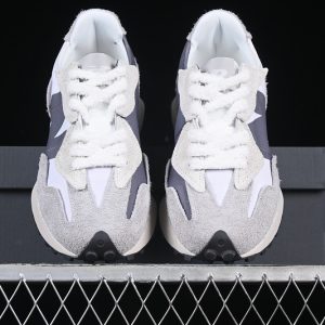 New Balance 230