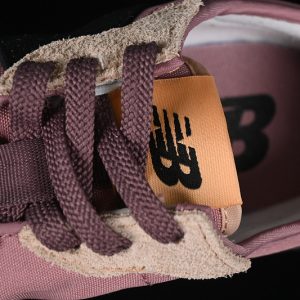 New Balance 230