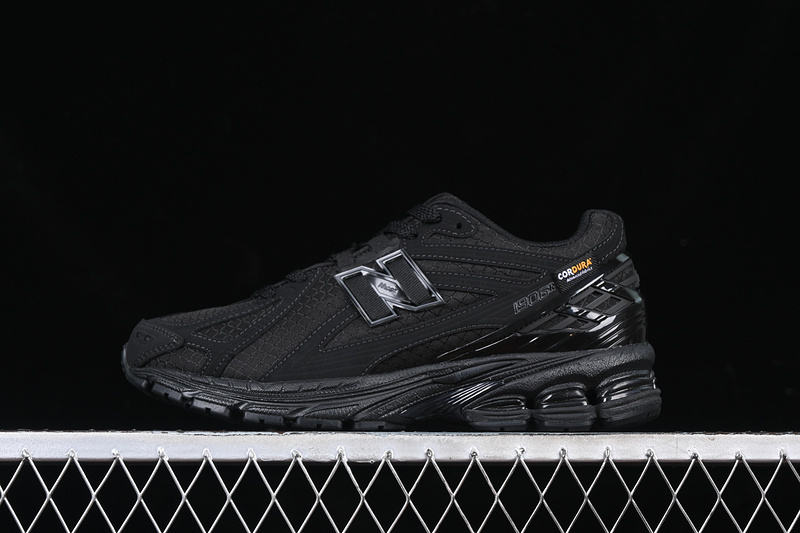 New Balance 1906