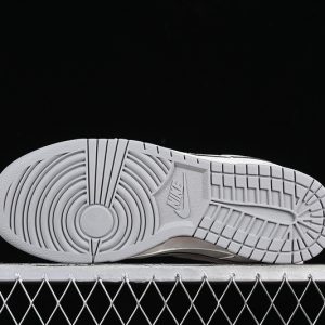 Nike SB Dunk Low Supreme
