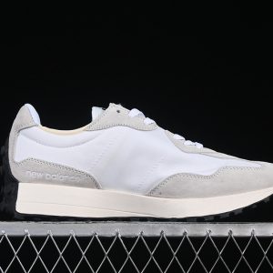 New Balance 230