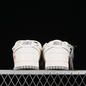 Nike SB Dunk Low Supreme