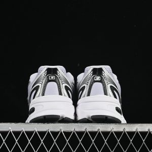 New Balance 740