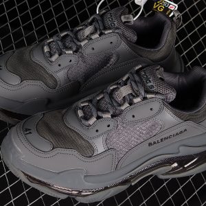 Balenciaga Vg Balenciaga Triple S 3.0 Sneakers