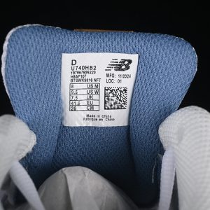 New Balance 740