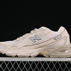New Balance 740