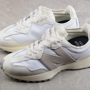 New Balance 230