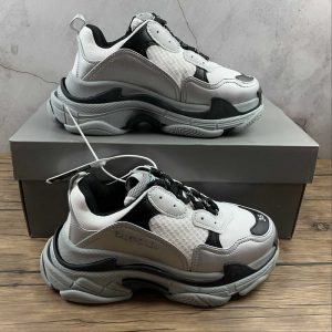Balenciaga Triple S Sneaker Dadshoe
