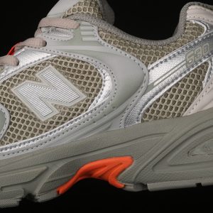 New Balance 530