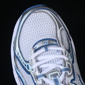 New Balance 740
